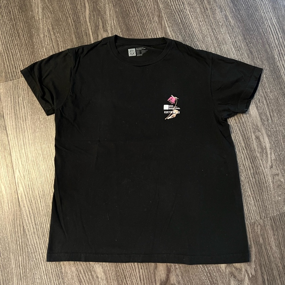 Lira Black Graphic T-Shirt (Med)
